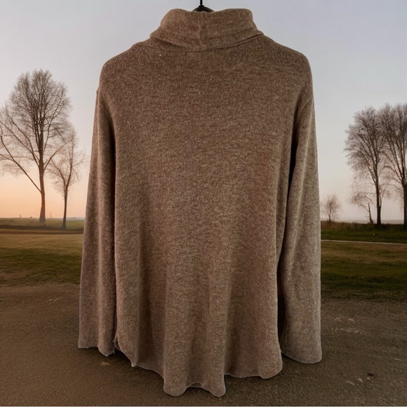 Cowl Neck Tunic Sweater by Hailey & Co - Size Large - Picture 7 of 12